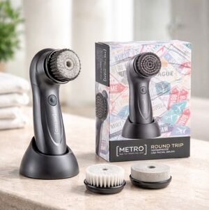 NIB Metro Man (Unisex) Travel Perfect Waterproof USB Facial Brush